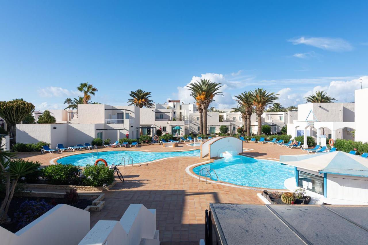 Homeforguest Apartamento Con Terraza Y Piscina En Corralejo Ngoại thất bức ảnh