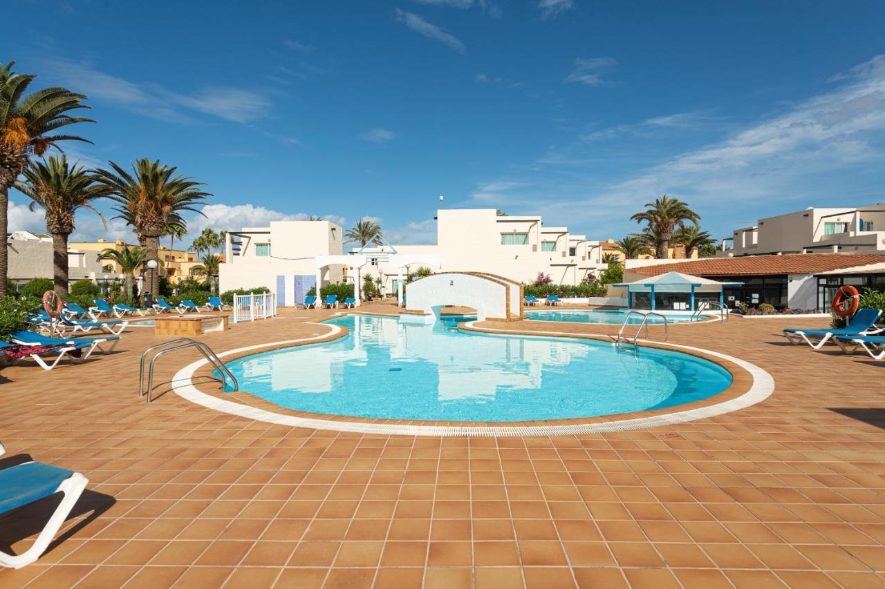 Homeforguest Apartamento Con Terraza Y Piscina En Corralejo Ngoại thất bức ảnh