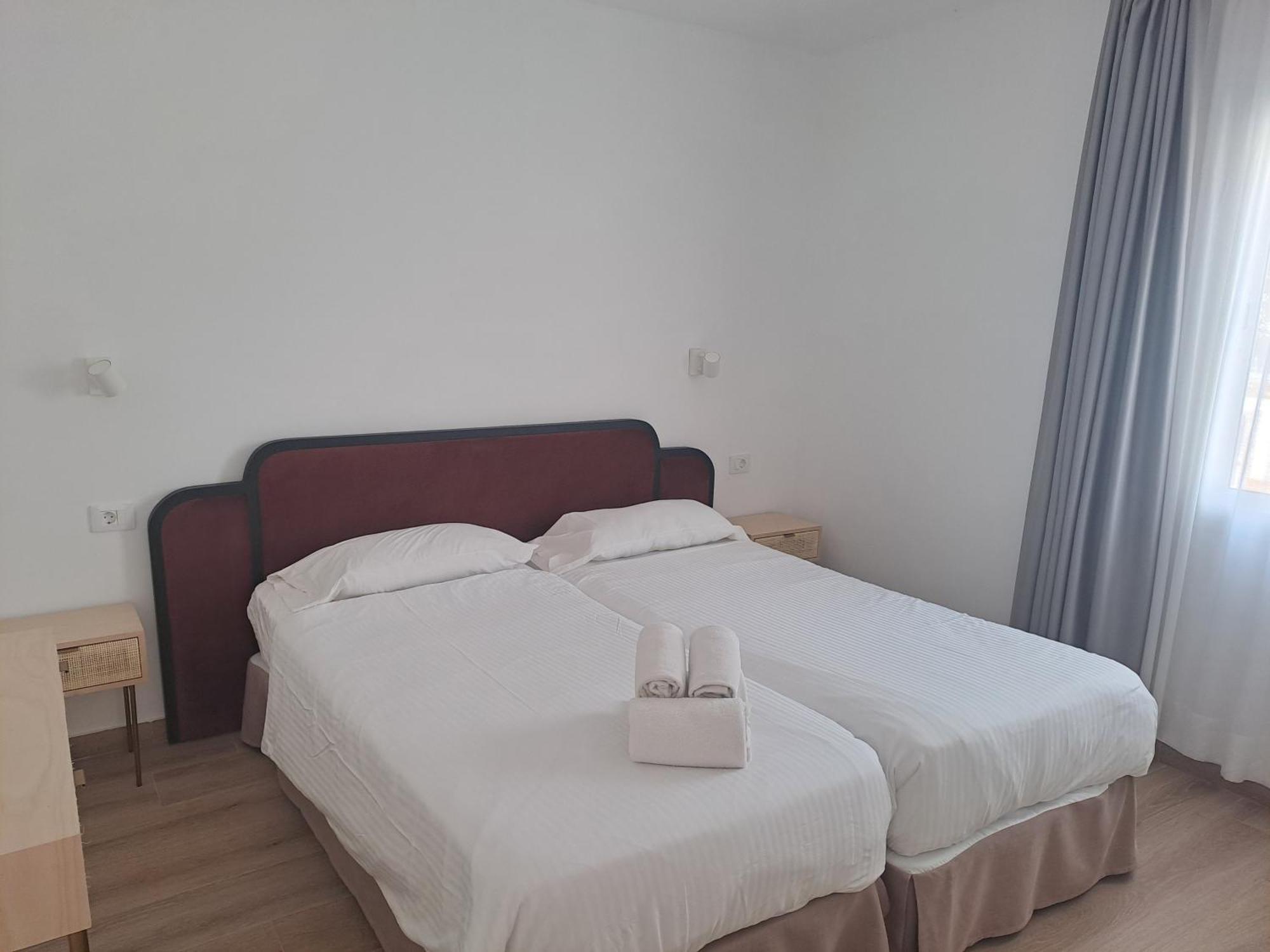 Homeforguest Apartamento Con Terraza Y Piscina En Corralejo Ngoại thất bức ảnh