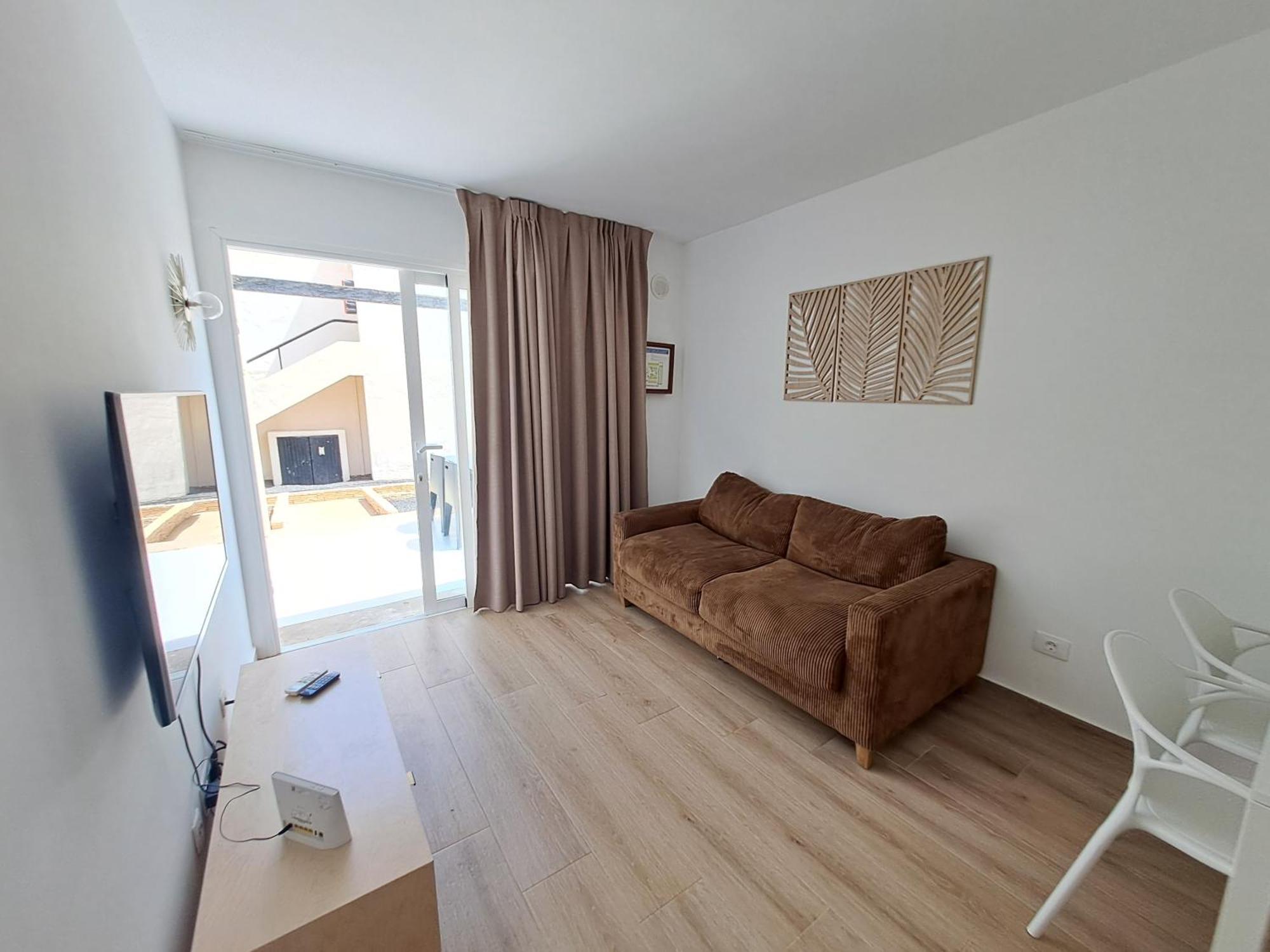 Homeforguest Apartamento Con Terraza Y Piscina En Corralejo Ngoại thất bức ảnh